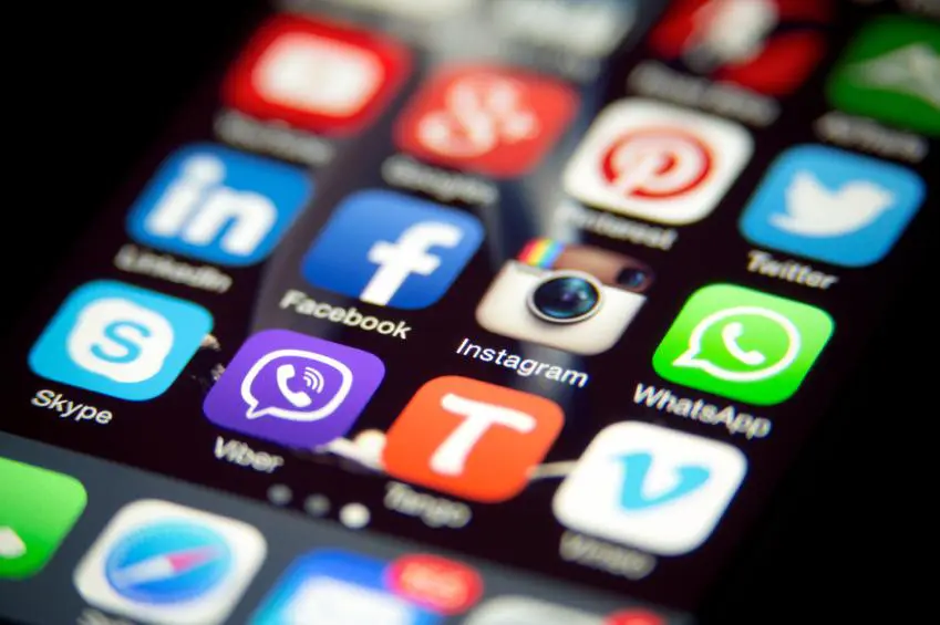 How Do Tow Trucks Find Your Car? Methods Explained 4 Mobile Apps
