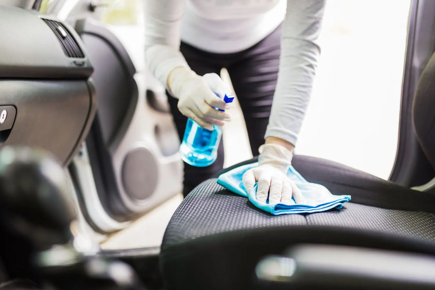 Tips for Shipping Car Across Country: A Complete Guide 4 Clean Your Car