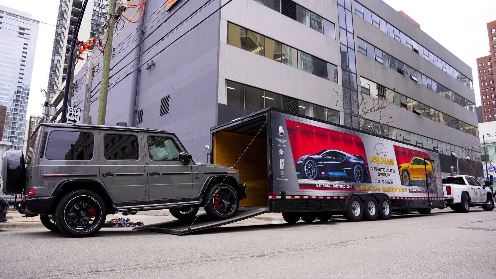Do You Tip Car Transport Drivers? Etiquette & Best Practices 5 Why Choose Professional Car Transport Services