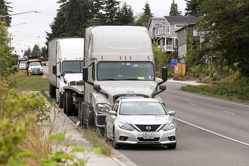 Can I Park My Commercial Truck at Home? Rules & Guidelines 2 Transportation Costs