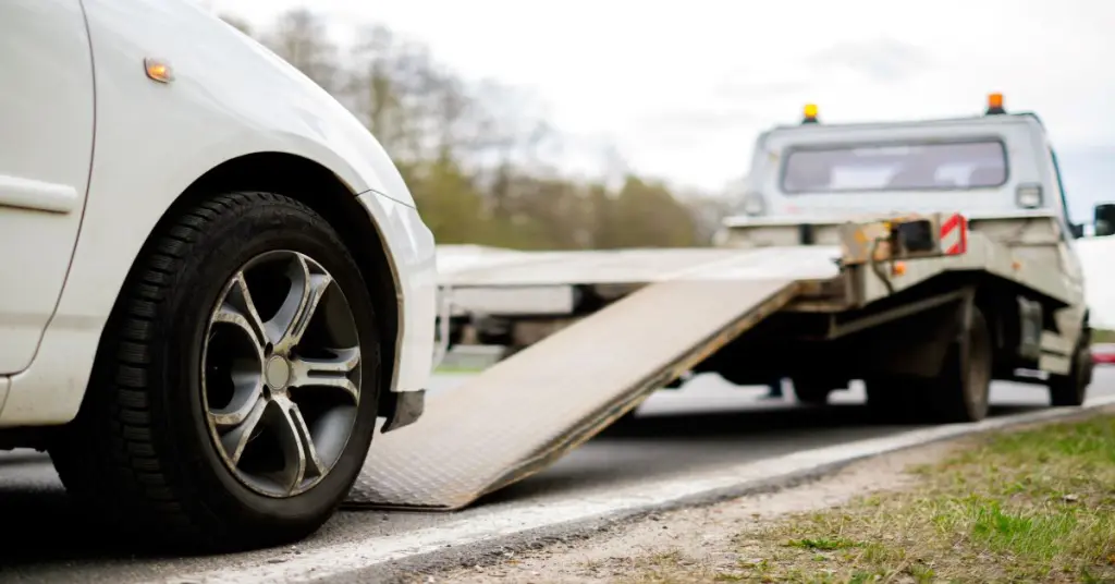 Can You Tow an Automatic Car? Safe Towing Tips & Methods 2 Can You Tow an Automatic Car