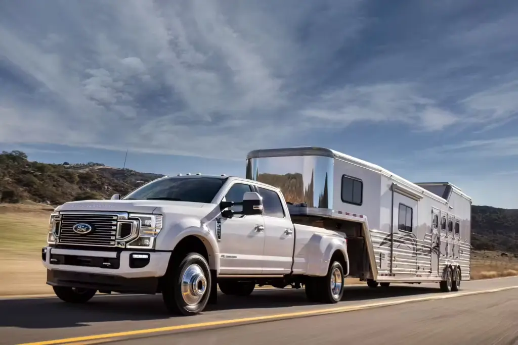 How to Calculate Towing Capacity? Know Before You Tow 2 how-to-tow-a-trailer-with-truck
