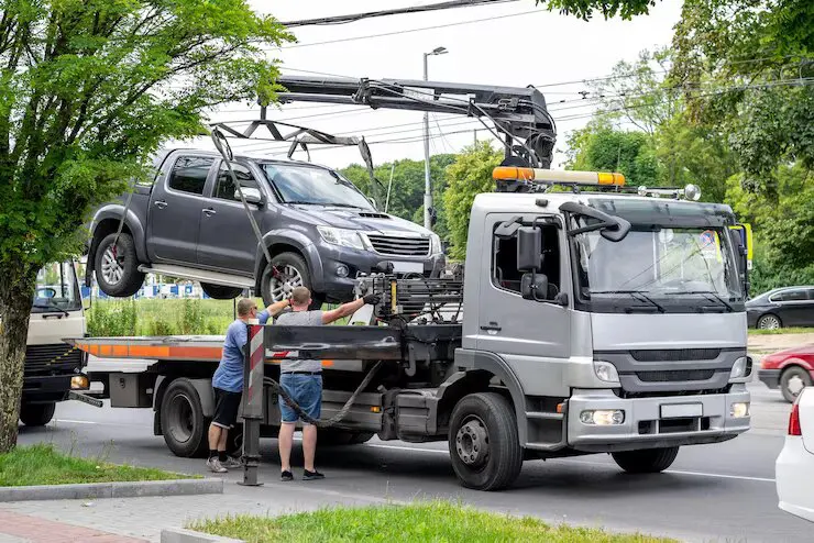 How Much Does It Cost to Start a Towing Business? Plan Smart 3 Average Cost to Start a Towing Business