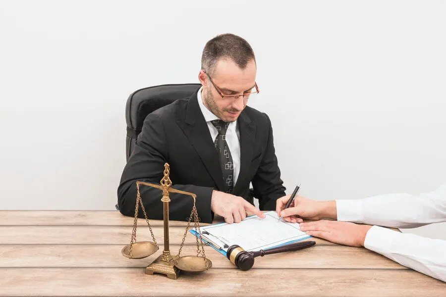 What Kind of Lawyer Do I Need to Sue a Towing Company? Tips 2 What Kind of Lawyer Do I Need to Sue a Towing Company